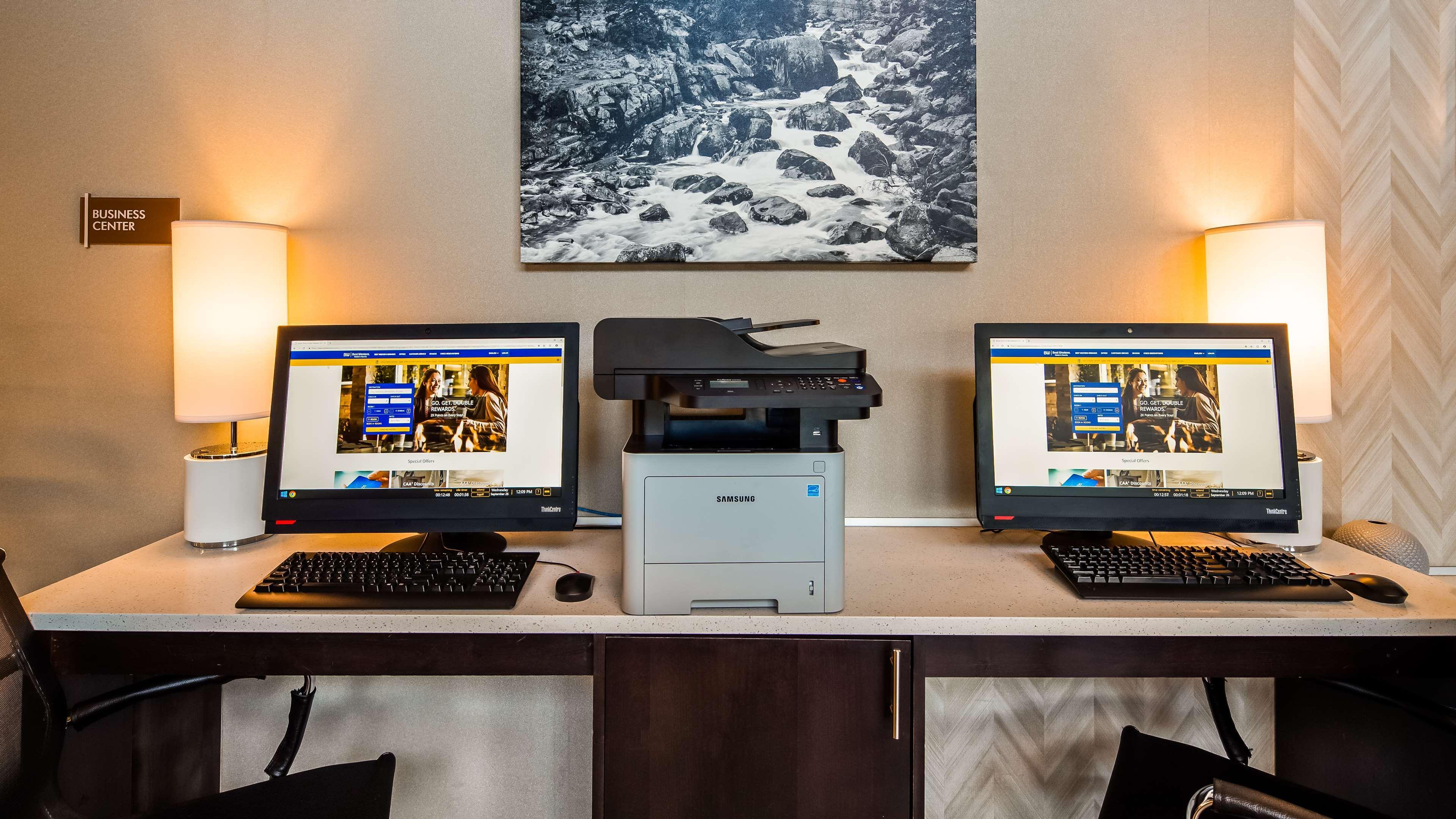 Best Western Plus Wenatchee Downtown Hotel Exterior foto